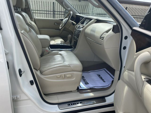 Photo 13 of this INFINITI QX80