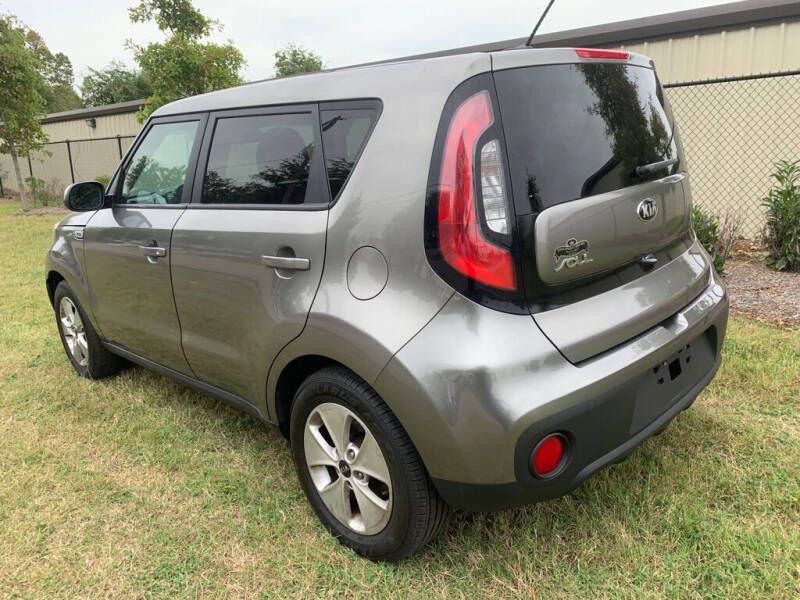 Photo 6 of this KIA SOUL