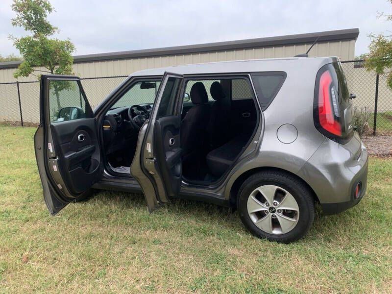 Photo 7 of this KIA SOUL