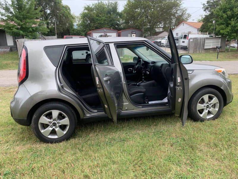 Photo 9 of this KIA SOUL