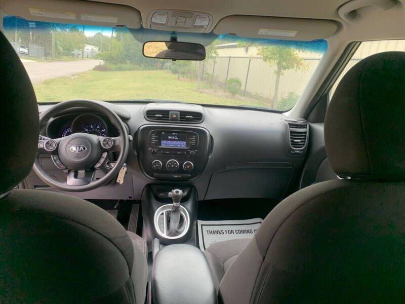 Photo 14 of this KIA SOUL