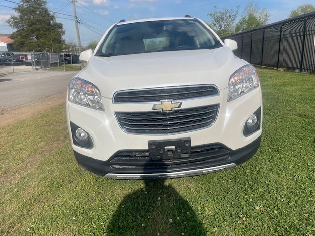 Photo 2 of this CHEVROLET TRAX