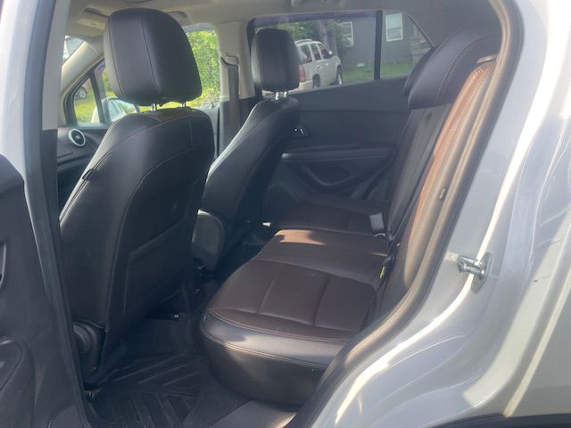 Photo 12 of this CHEVROLET TRAX