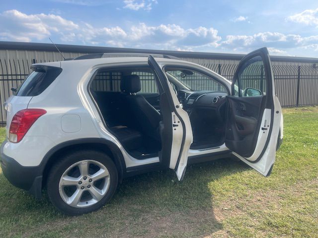 Photo 9 of this CHEVROLET TRAX
