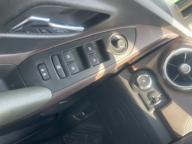 Photo 21 of this CHEVROLET TRAX