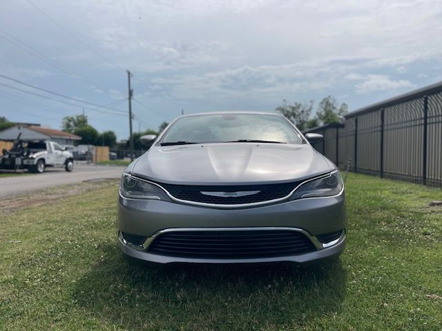 Photo 2 of this CHRYSLER 200