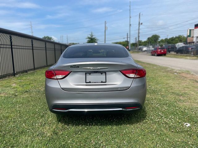 Photo 5 of this CHRYSLER 200