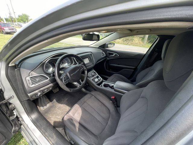 Photo 12 of this CHRYSLER 200