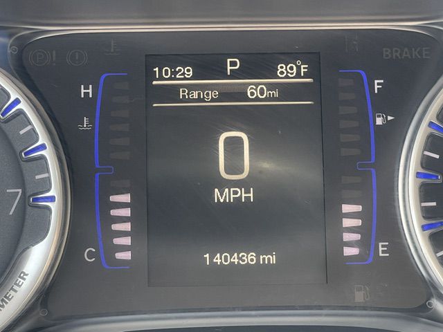Photo 21 of this CHRYSLER 200