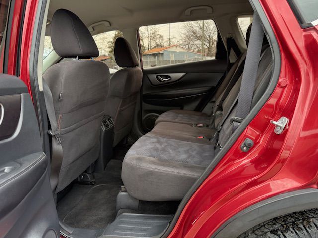 Photo 12 of this NISSAN ROGUE