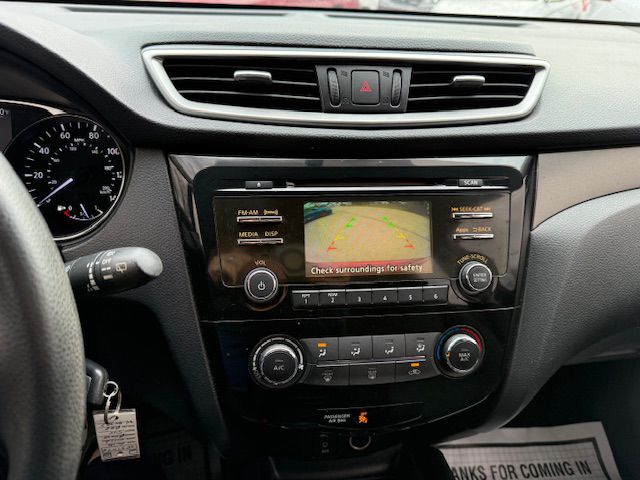 Photo 18 of this NISSAN ROGUE