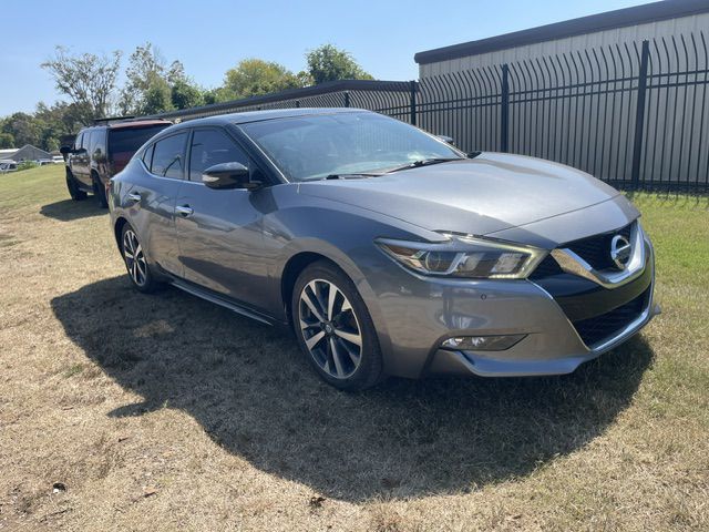 Photo 3 of this NISSAN MAXIMA