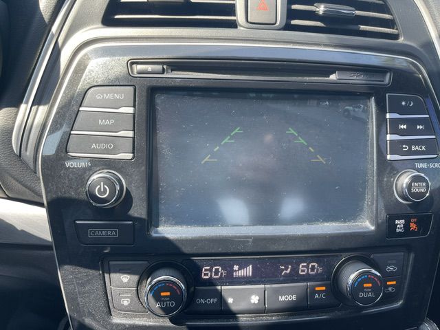 Photo 18 of this NISSAN MAXIMA