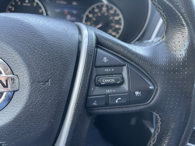 Photo 21 of this NISSAN MAXIMA