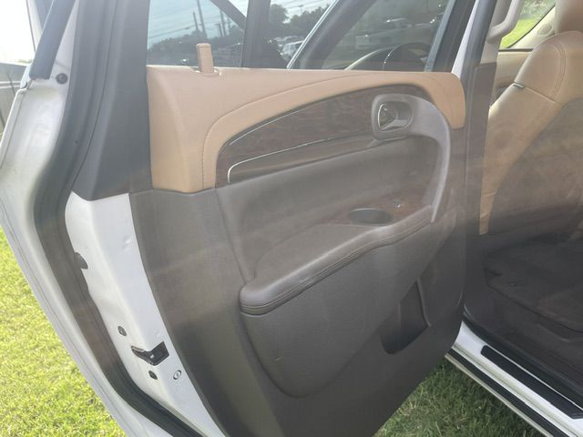 Photo 13 of this BUICK ENCLAVE