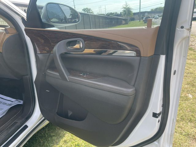 Photo 15 of this BUICK ENCLAVE