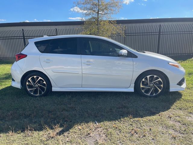 Photo 7 of this TOYOTA COROLLA IM