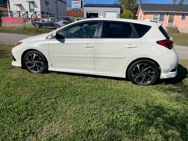 Photo 8 of this TOYOTA COROLLA IM