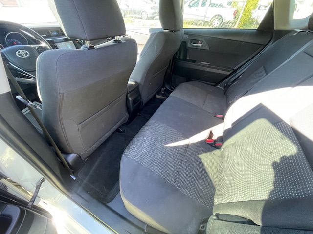 Photo 15 of this TOYOTA COROLLA IM
