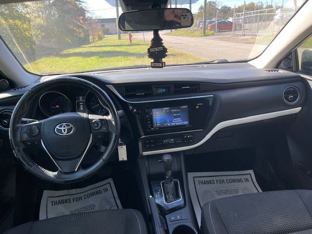 Photo 18 of this TOYOTA COROLLA IM