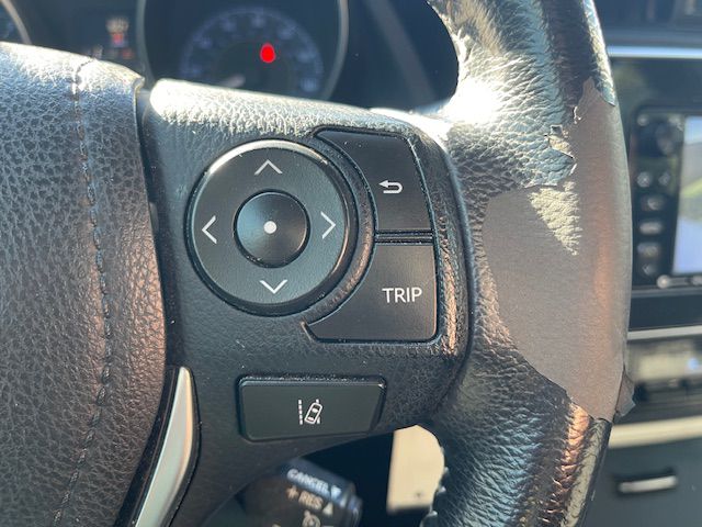 Photo 23 of this TOYOTA COROLLA IM
