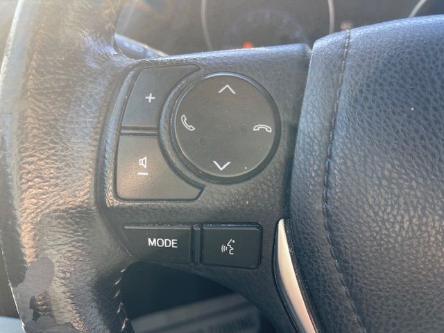 Photo 24 of this TOYOTA COROLLA IM