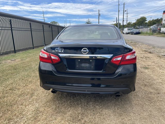 Photo 5 of this NISSAN ALTIMA