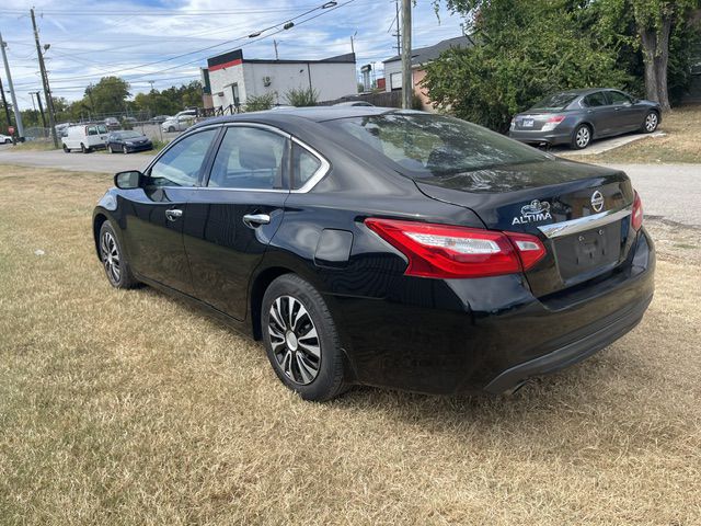 Photo 6 of this NISSAN ALTIMA