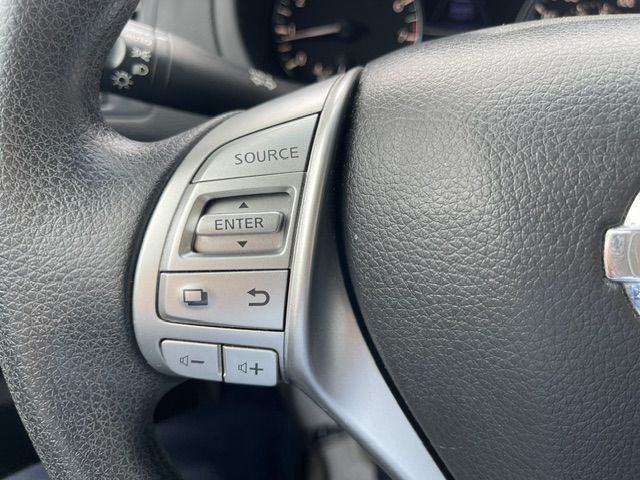 Photo 22 of this NISSAN ALTIMA