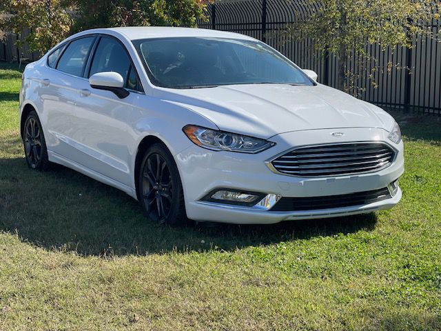 Photo 3 of this FORD FUSION