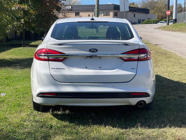 Photo 5 of this FORD FUSION