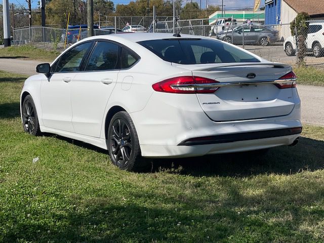 Photo 6 of this FORD FUSION