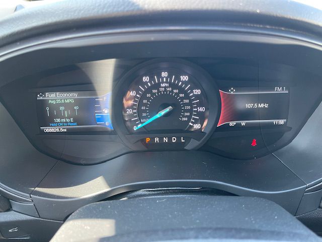 Photo 19 of this FORD FUSION