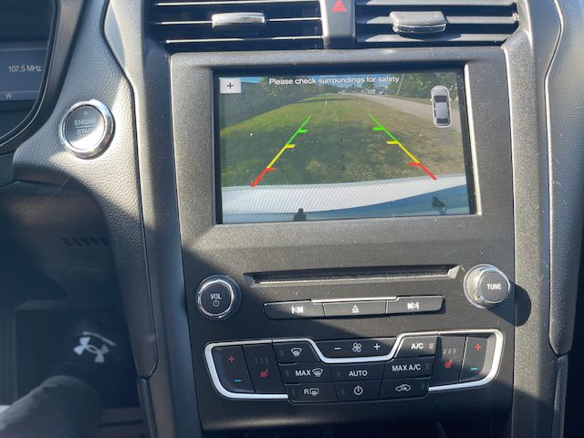 Photo 21 of this FORD FUSION