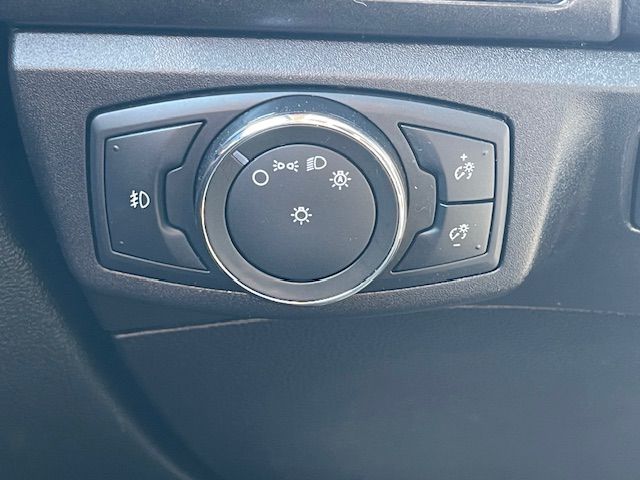 Photo 22 of this FORD FUSION