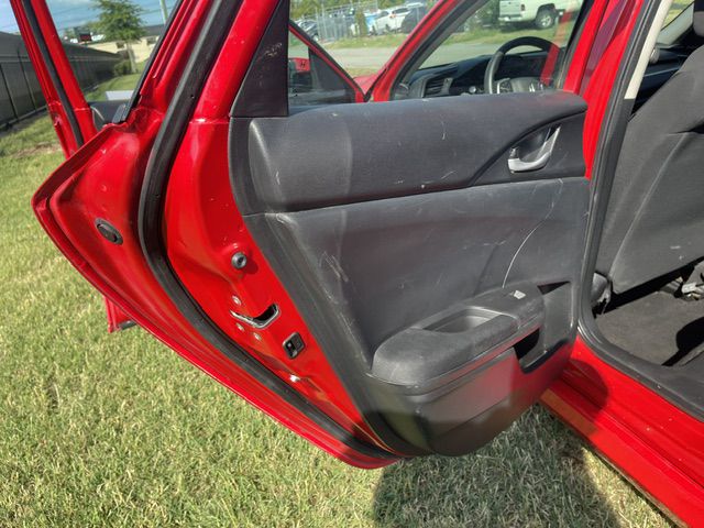 Photo 13 of this HONDA CIVIC