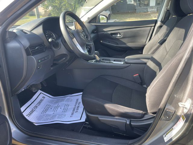Photo 10 of this NISSAN SENTRA
