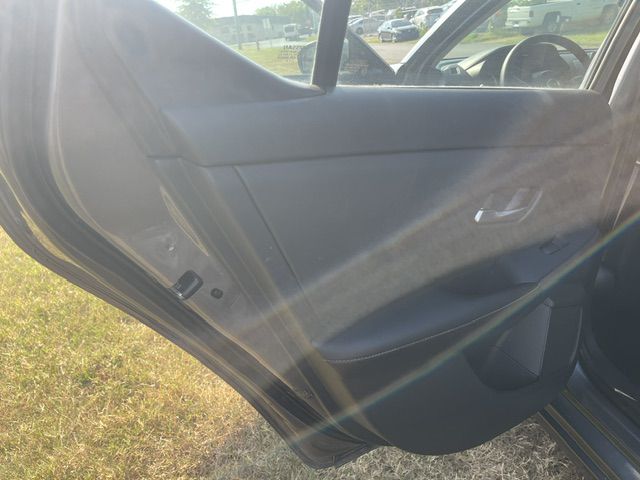 Photo 13 of this NISSAN SENTRA