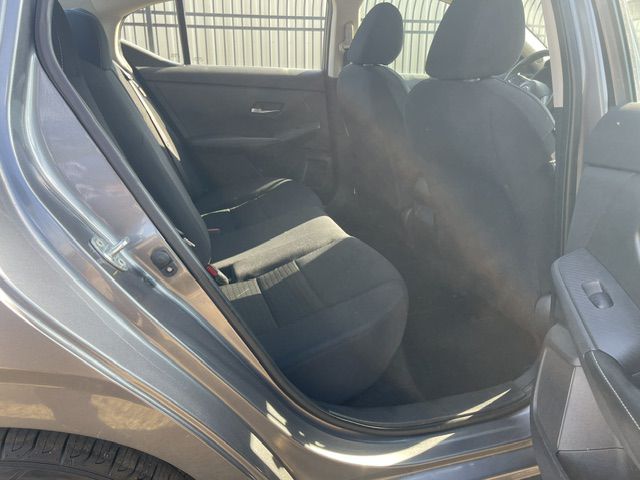 Photo 17 of this NISSAN SENTRA