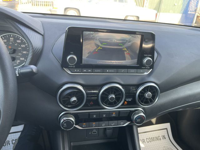 Photo 19 of this NISSAN SENTRA
