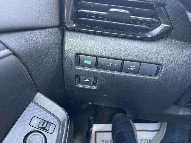 Photo 21 of this NISSAN SENTRA