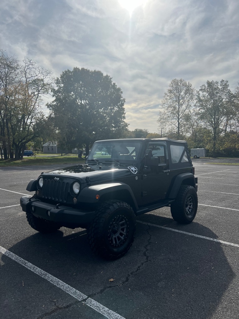 Photo 2 of this JEEP WRANGLER