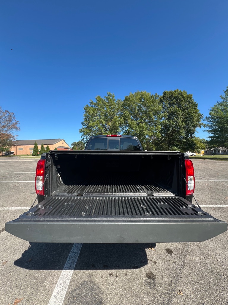 Photo 9 of this NISSAN FRONTIER