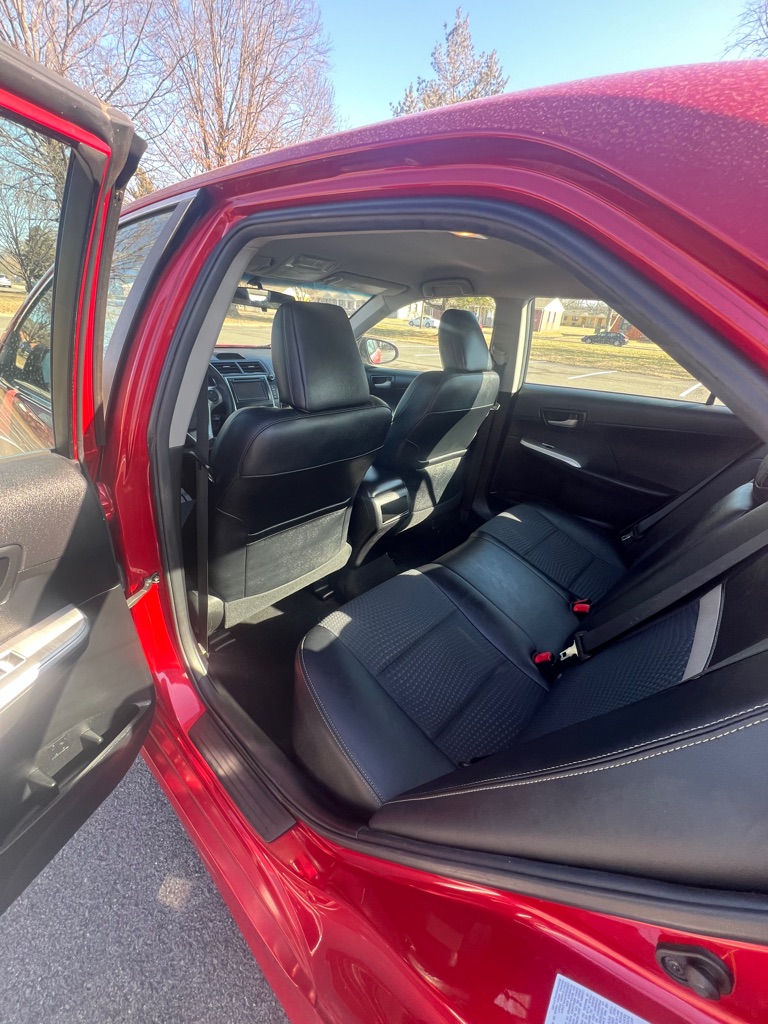 Photo 11 of this TOYOTA CAMRY