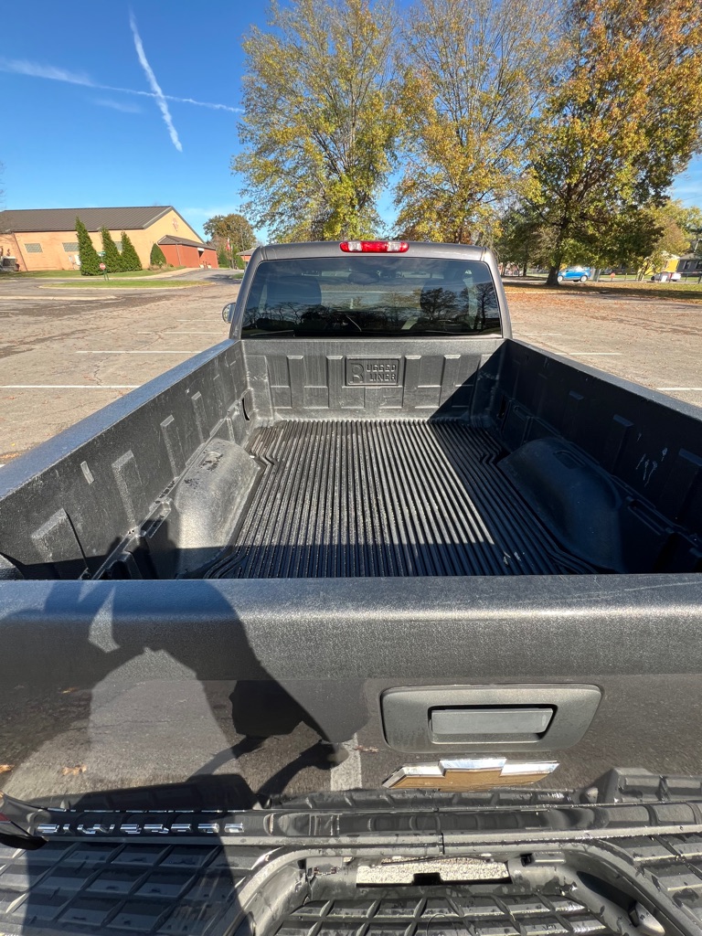 Photo 8 of this CHEVROLET SILVERADO 1500