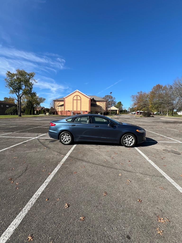 Photo 5 of this FORD FUSION
