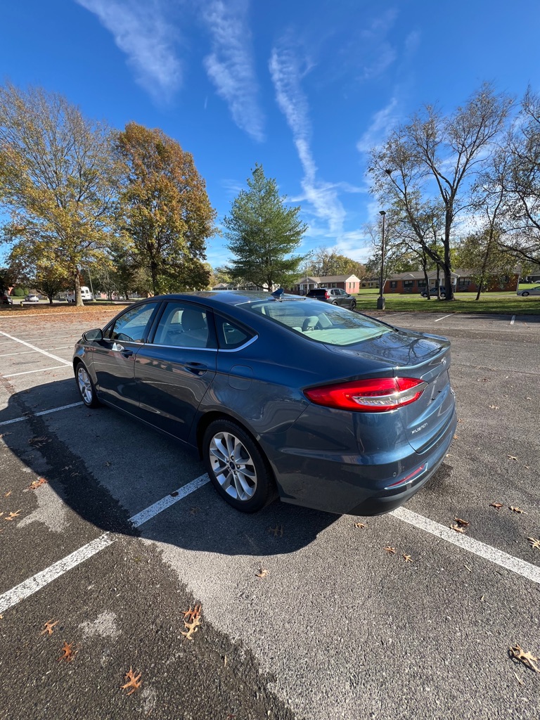 Photo 8 of this FORD FUSION