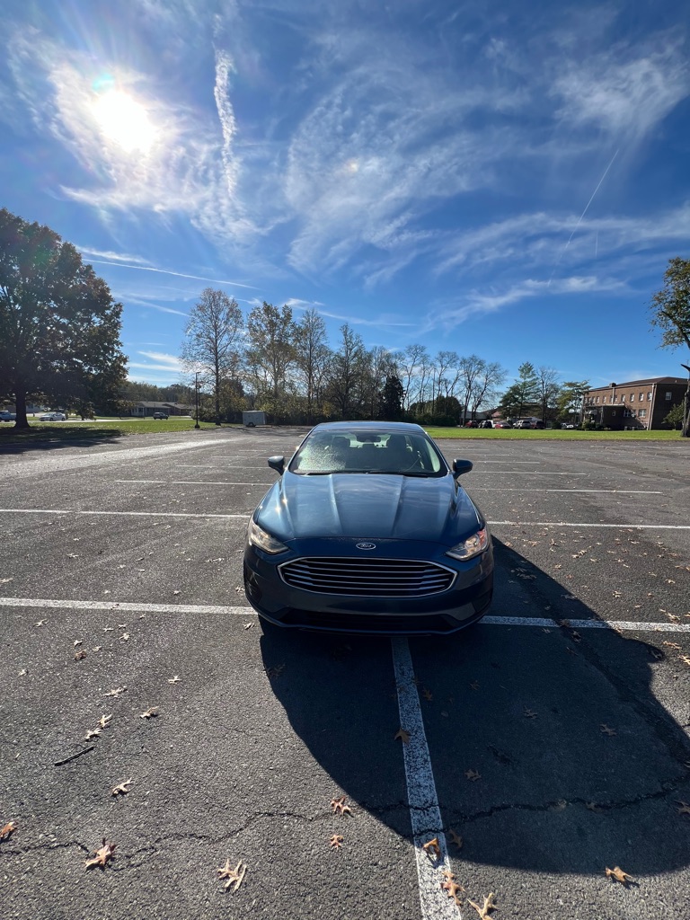 Photo 3 of this FORD FUSION