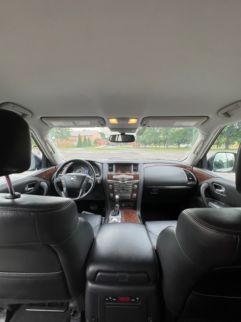 Photo 11 of this NISSAN ARMADA