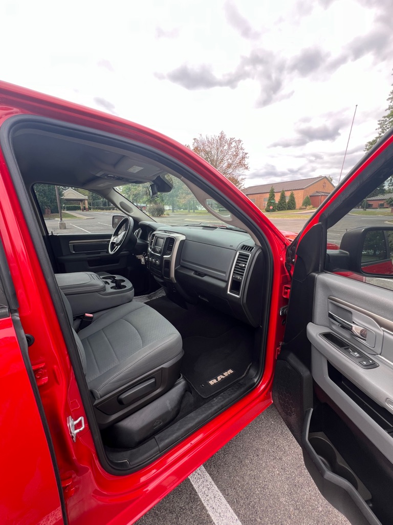 Photo 12 of this RAM 1500